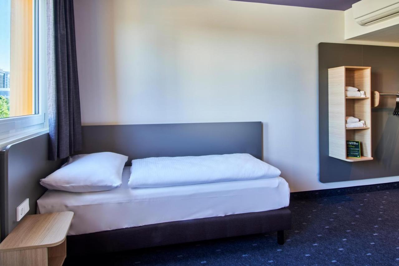 Frankfurt-airport Hotel 3*